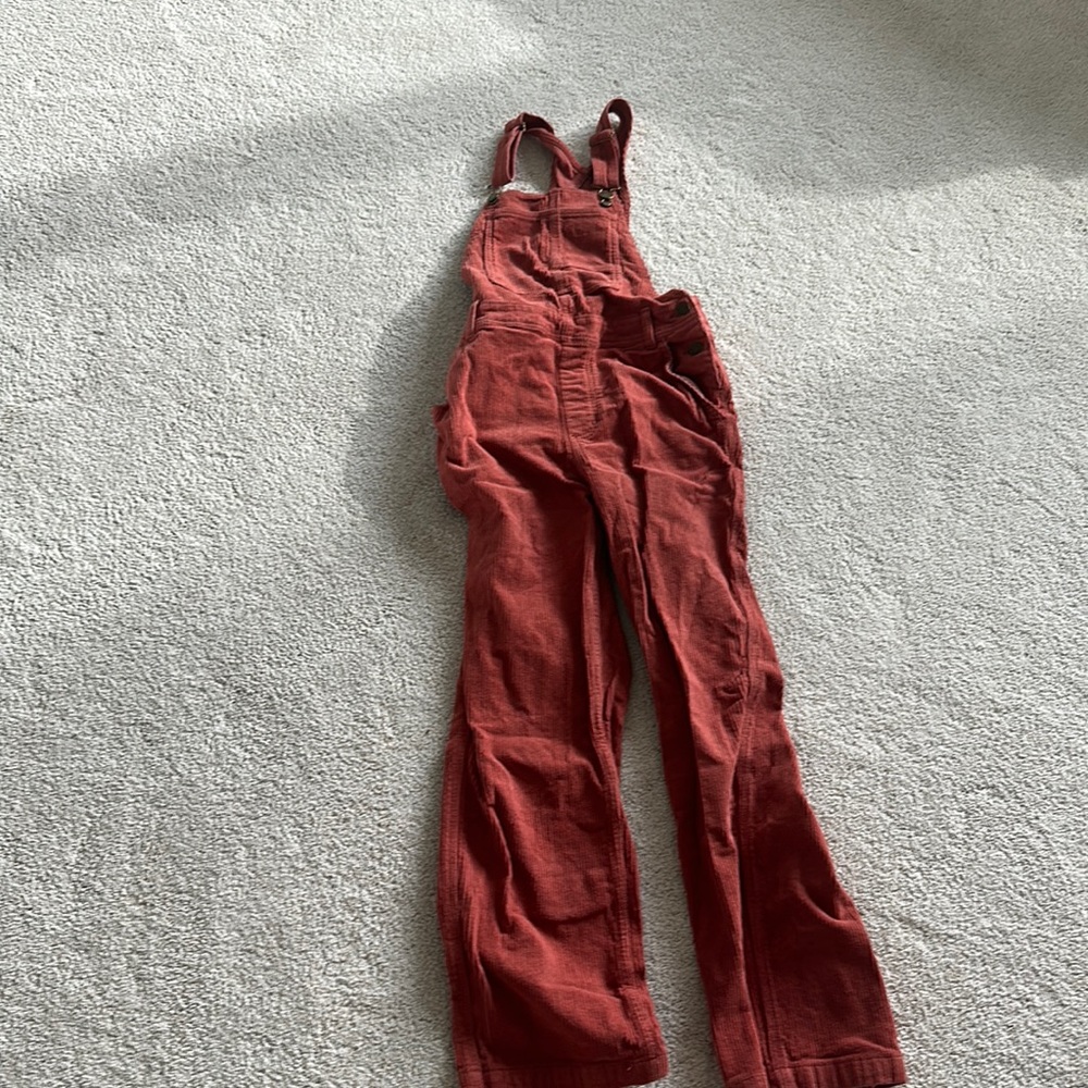 Terracotta corduroy overalls from Billabong!